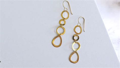 How To Wear Fake Earrings With Sensitive&nbsp;Ears