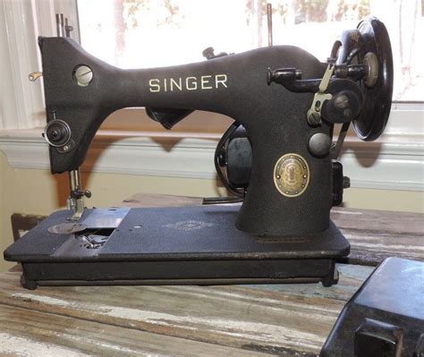 Singer Portable Electric Sewing Machine&nbsp;128-23